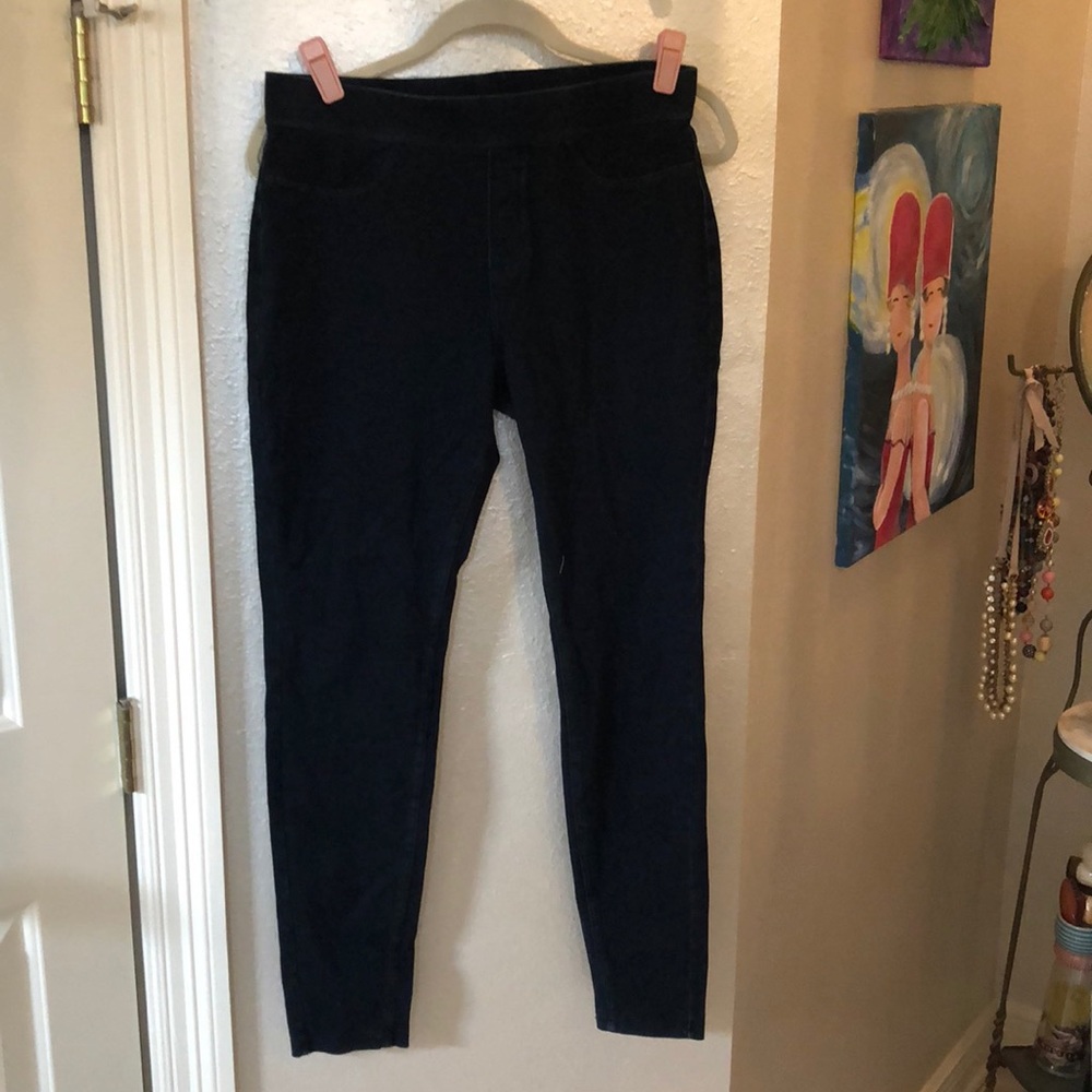 HUE leggings